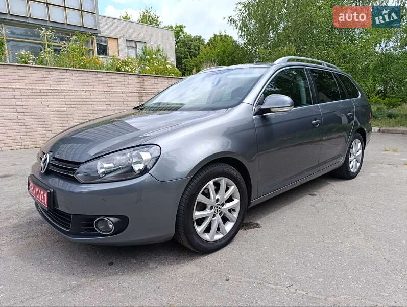 Універсал Volkswagen Golf 2010 в Запоріжжі