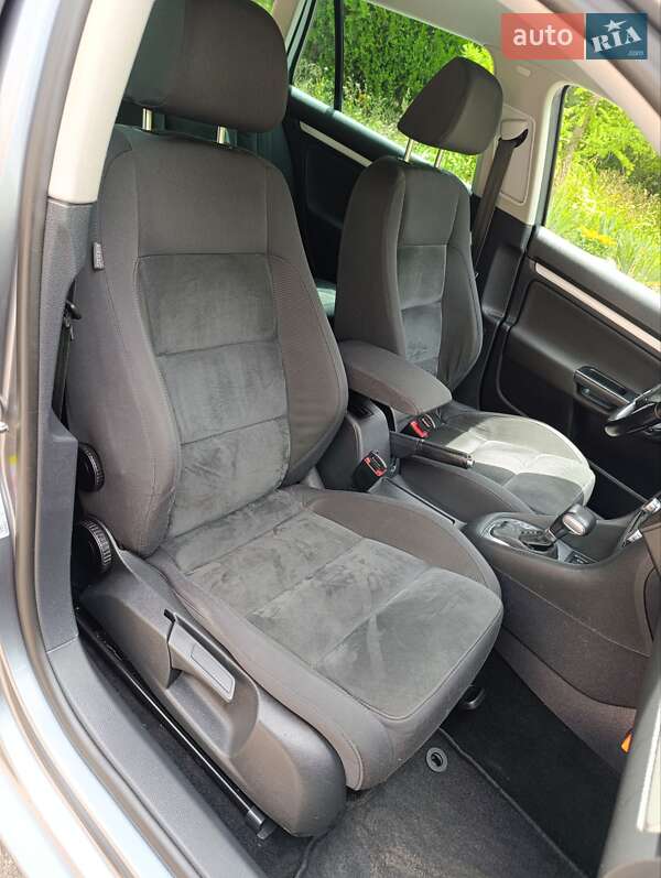 Універсал Volkswagen Golf 2010 в Запоріжжі