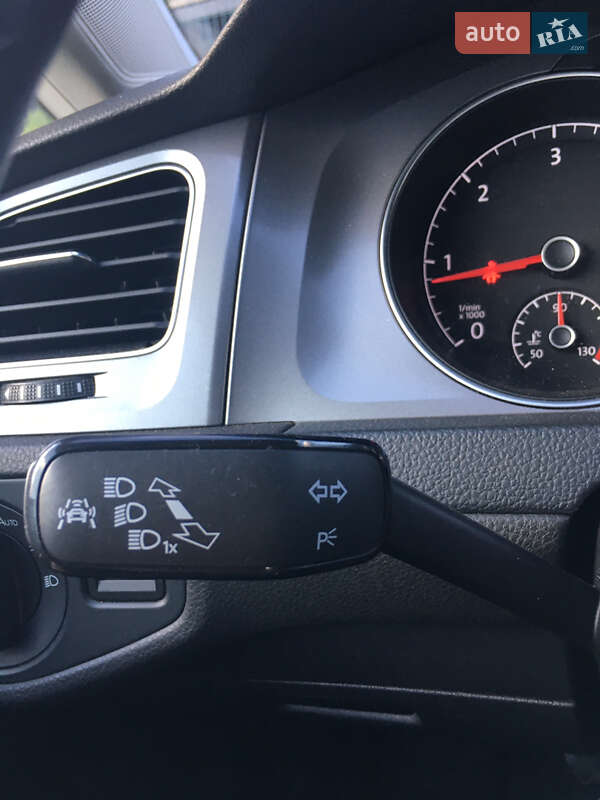 Универсал Volkswagen Golf 2014 в Львове