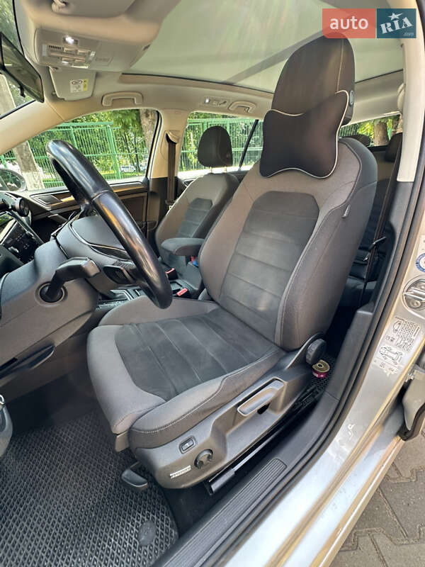 Универсал Volkswagen Golf 2020 в Луцке фото 21 Универсал Volkswagen Golf 2020 в Луцке