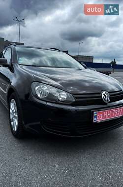 Универсал Volkswagen Golf 2011 в Полтаве