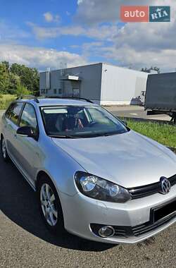 Универсал Volkswagen Golf 2013 в 