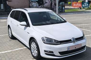 Універсал Volkswagen Golf 2015 в Луцьку