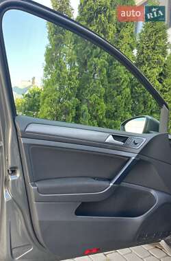Универсал Volkswagen Golf 2018 в 