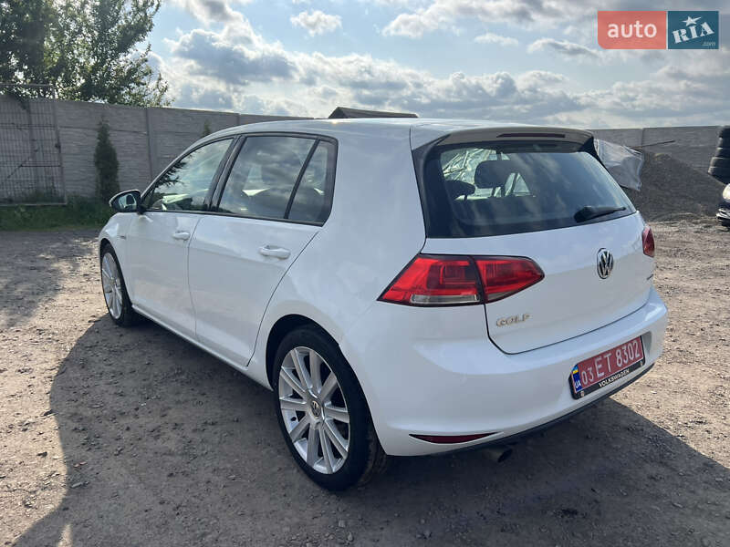 Хетчбек Volkswagen Golf 2014 в Луцьку