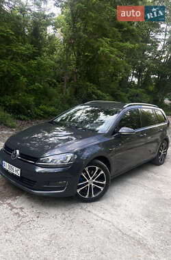 Универсал Volkswagen Golf 2015 в Вышгороде