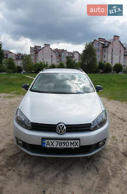 Универсал Volkswagen Golf 2013 в 