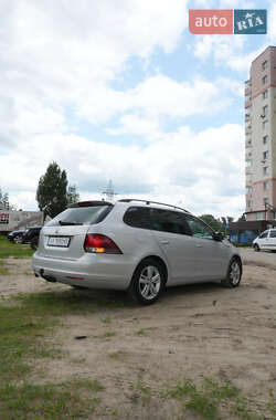Универсал Volkswagen Golf 2013 в 