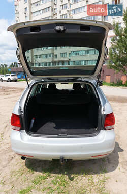 Универсал Volkswagen Golf 2013 в 