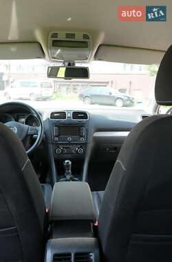 Универсал Volkswagen Golf 2013 в 