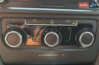 Хетчбек Volkswagen Golf 2011 в 