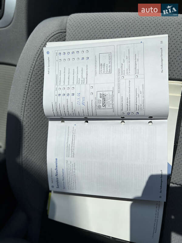 Хетчбек Volkswagen Golf 2004 в Івано-Франківську
