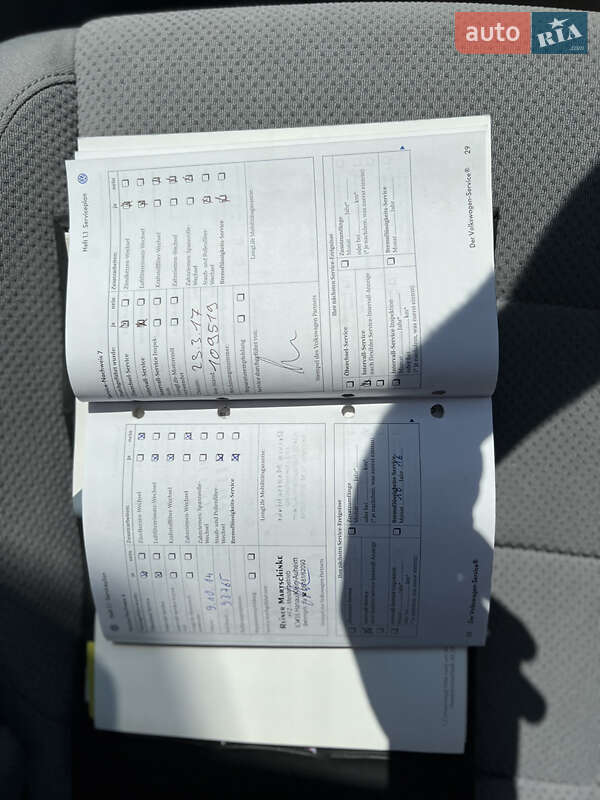Хетчбек Volkswagen Golf 2004 в Івано-Франківську