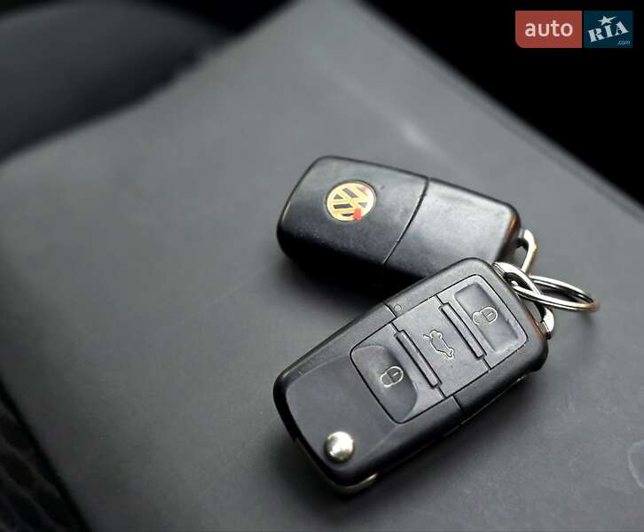 Хетчбек Volkswagen Golf 2009 в Полтаві