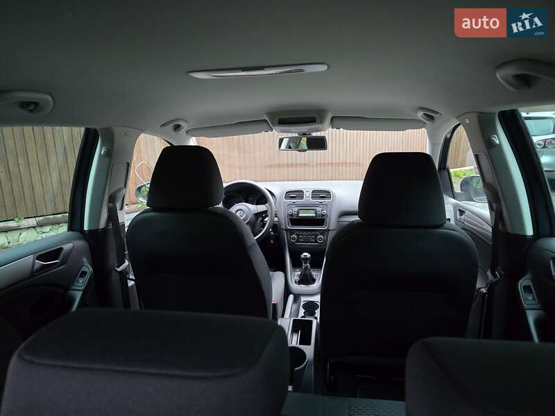 Хетчбек Volkswagen Golf 2009 в Полтаві
