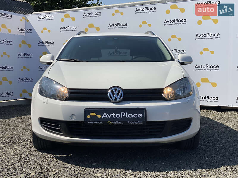 Универсал Volkswagen Golf 2011 в Луцке