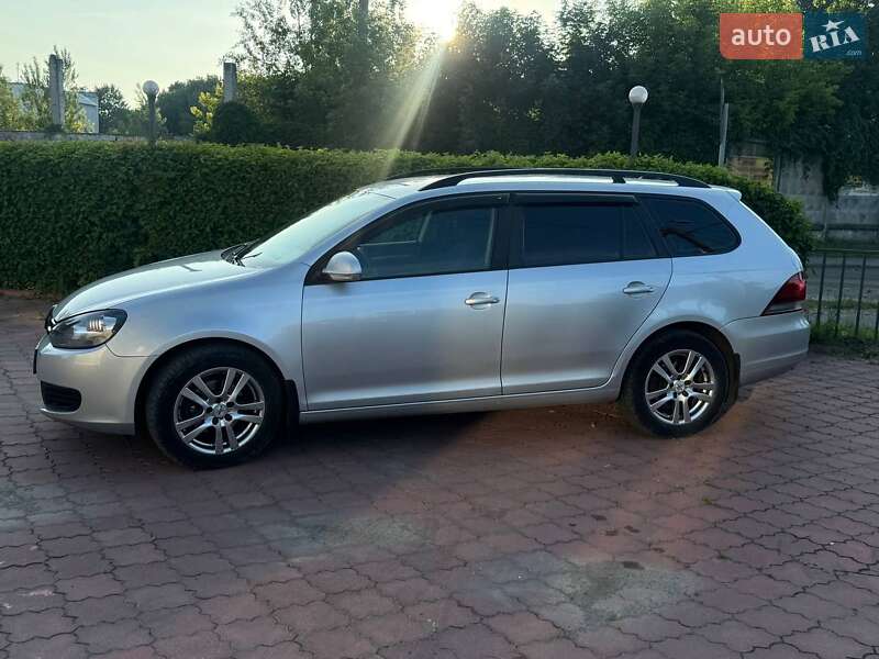 Универсал Volkswagen Golf 2012 в Хмельницком