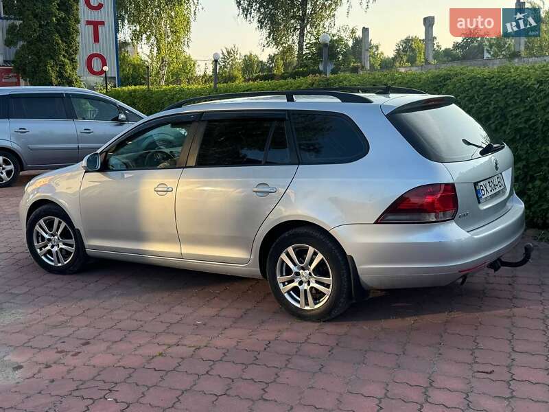 Универсал Volkswagen Golf 2012 в Хмельницком