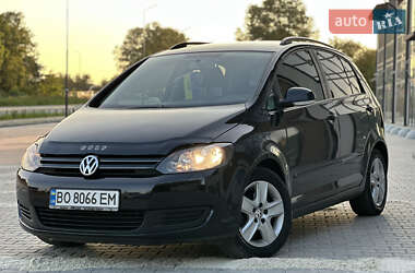 Хэтчбек Volkswagen Golf 2009 в Тернополе