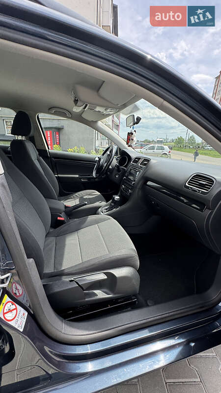 Універсал Volkswagen Golf 2009 в Тернополі