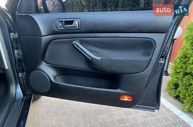 Универсал Volkswagen Golf 2004 в 