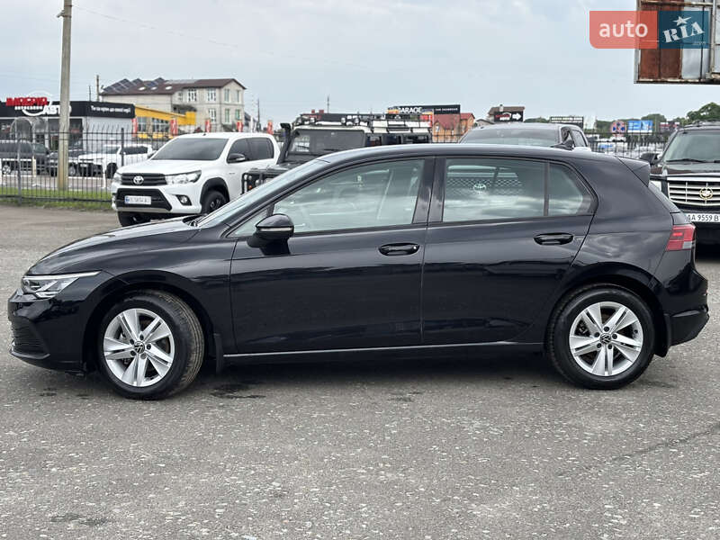 Хэтчбек Volkswagen Golf 2020 в Киеве