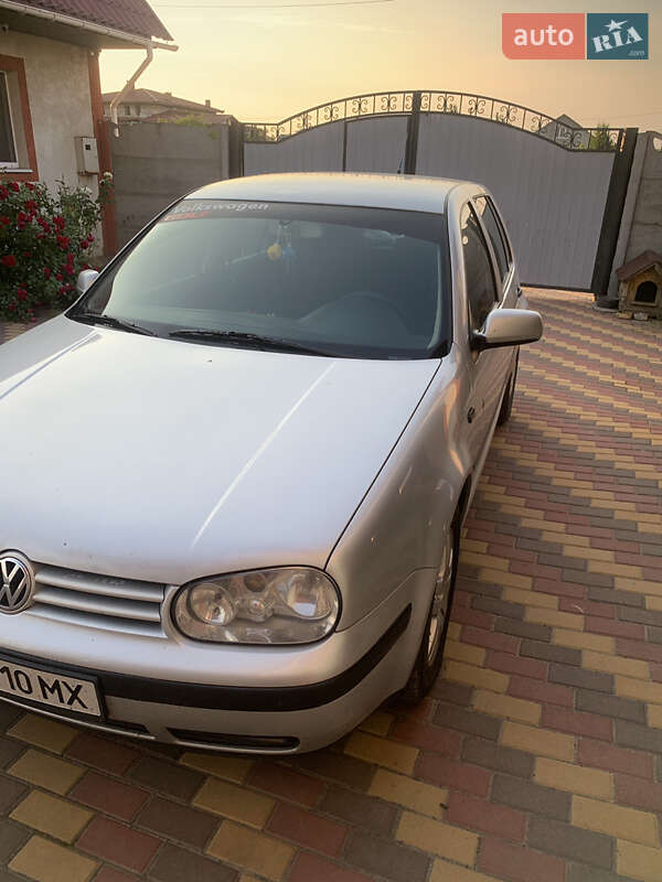 Хэтчбек Volkswagen Golf 2000 в Одессе