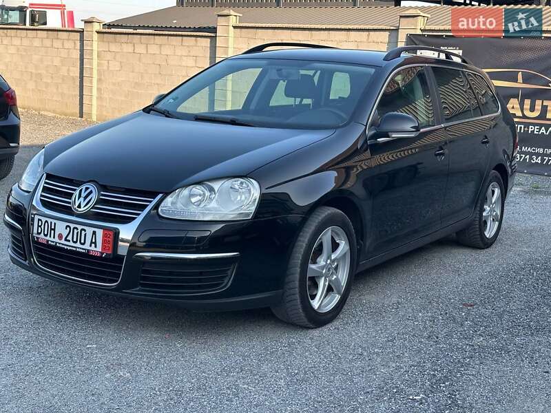 Универсал Volkswagen Golf 2009 в Ровно
