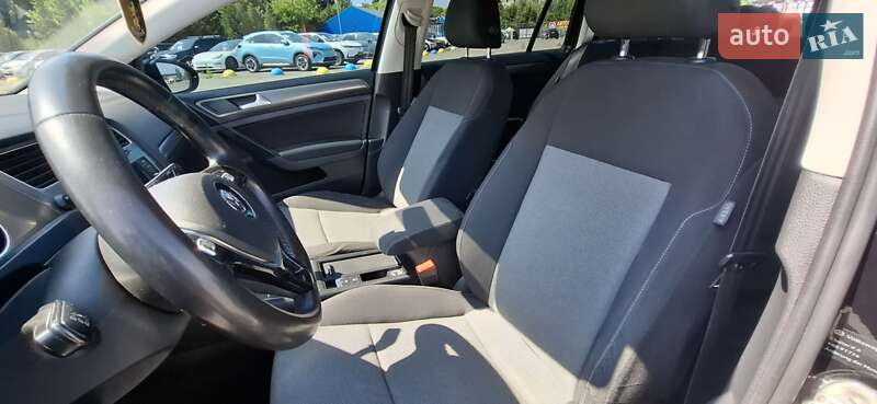 Універсал Volkswagen Golf 2015 в Львові