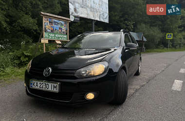 Универсал Volkswagen Golf 2010 в Лазещине