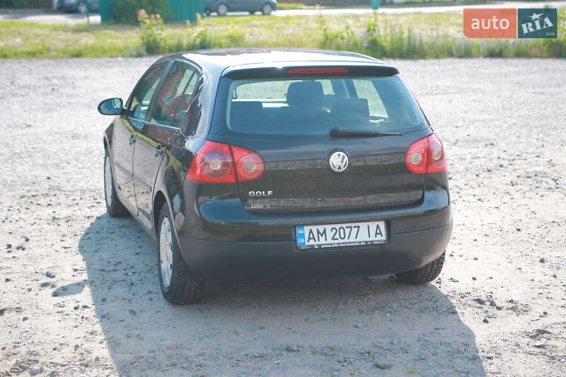 Хетчбек Volkswagen Golf 2003 в Бердичеві