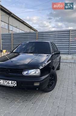 Хэтчбек Volkswagen Golf 1995 в Львове