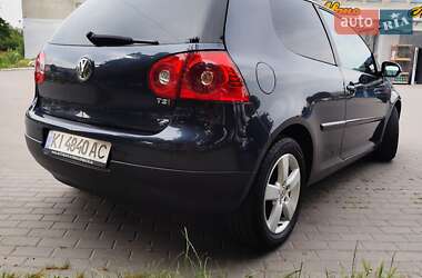 Хэтчбек Volkswagen Golf 2008 в 