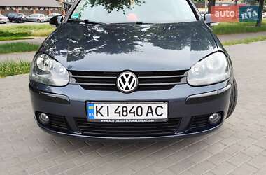 Хэтчбек Volkswagen Golf 2008 в 