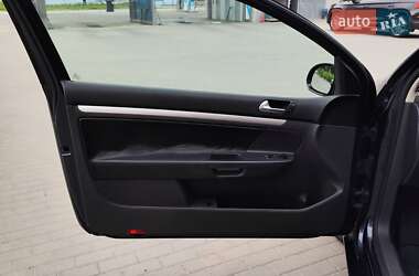 Хэтчбек Volkswagen Golf 2008 в 