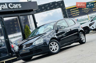 Хетчбек Volkswagen Golf 2004 в Харкові