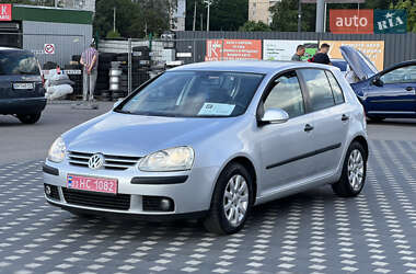 Хетчбек Volkswagen Golf 2005 в Полтаві