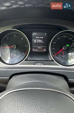 Хэтчбек Volkswagen Golf 2014 в 