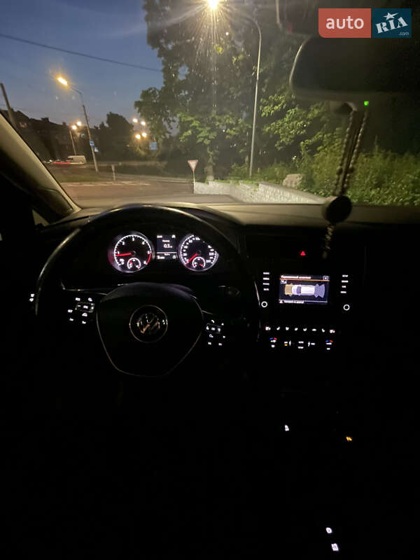 Универсал Volkswagen Golf 2013 в Киеве