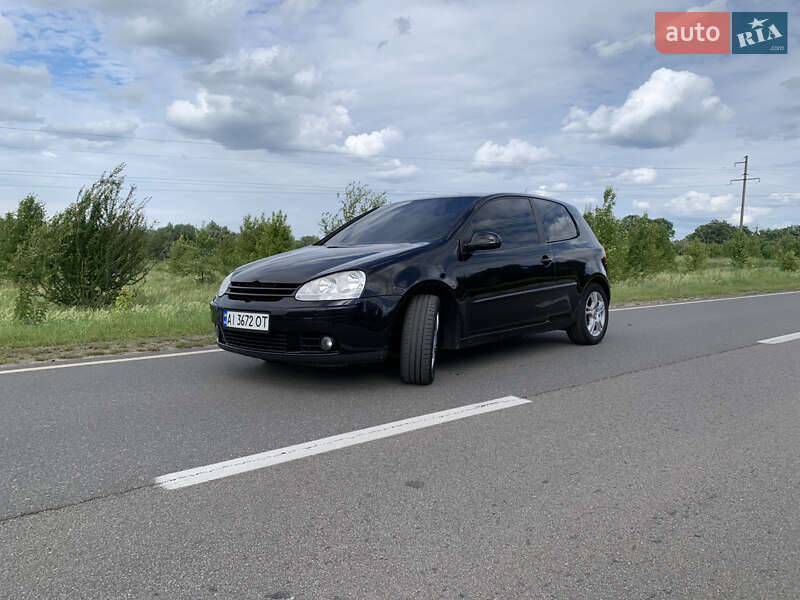 Хетчбек Volkswagen Golf 2006 в Бучі