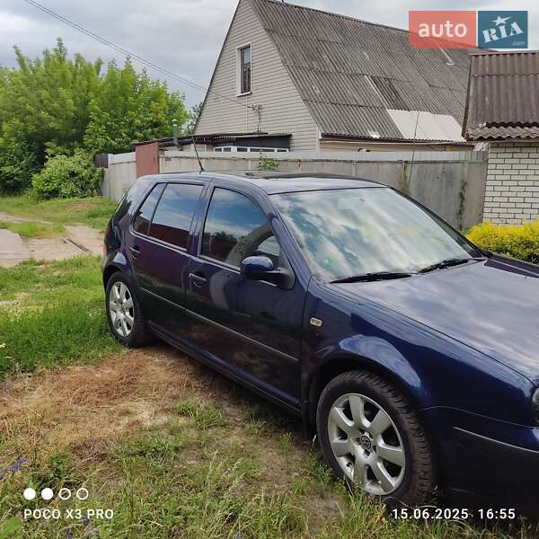 Хэтчбек Volkswagen Golf 2001 в Харькове