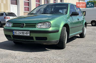 Хетчбек Volkswagen Golf 2000 в Любешові