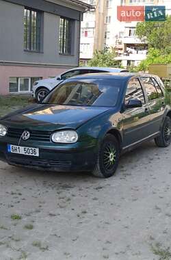 Хетчбек Volkswagen Golf 2000 в Івано-Франківську