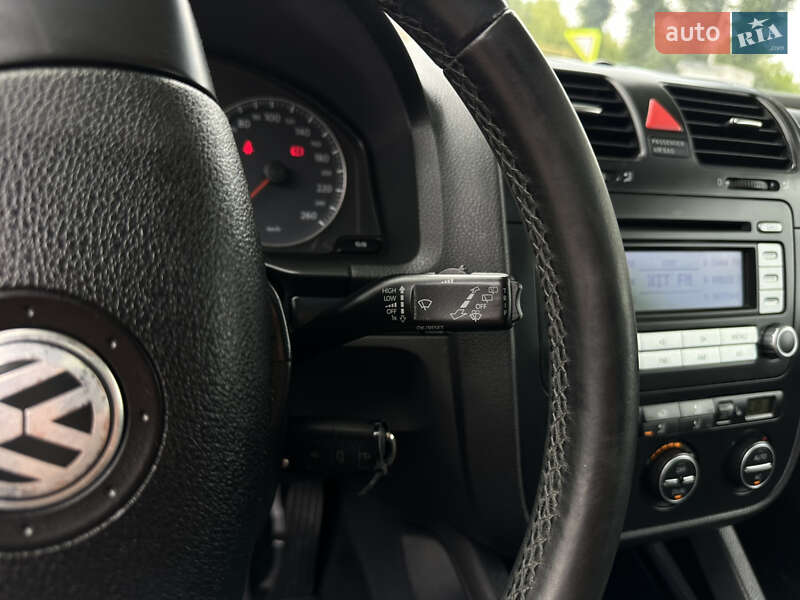 Хетчбек Volkswagen Golf 2007 в Вінниці