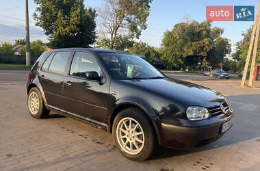 Хетчбек Volkswagen Golf 2001 в Прилуках