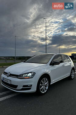 Хэтчбек Volkswagen Golf 2013 в 