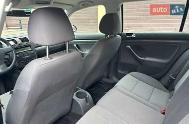 Универсал Volkswagen Golf 2009 в 