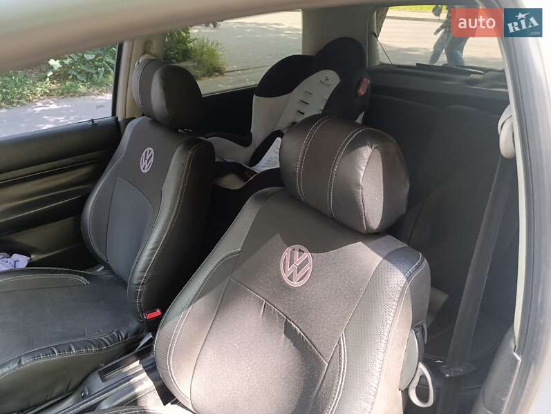 Хетчбек Volkswagen Golf 1999 в Чернівцях
