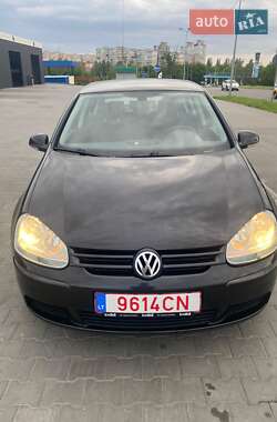 Хетчбек Volkswagen Golf 2005 в Полтаві