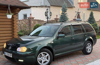 Универсал Volkswagen Golf 2000 в Вараше
